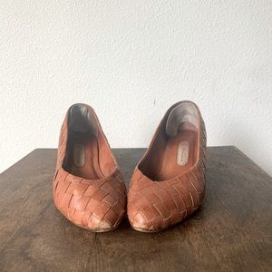 7.5 M Gloria Vanderbilt Woven Heels
